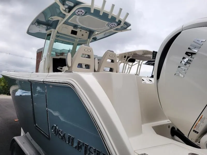 Slide: The Image of 2025 Sailfish 272 CC boat with Yamaha outboard motor. - 7
