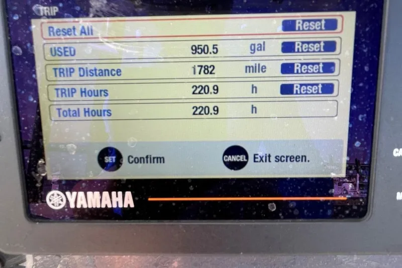 Slide: The Image of Yamaha display showing trip data for 2017 Sea Fox 248 Commander boat. - 17