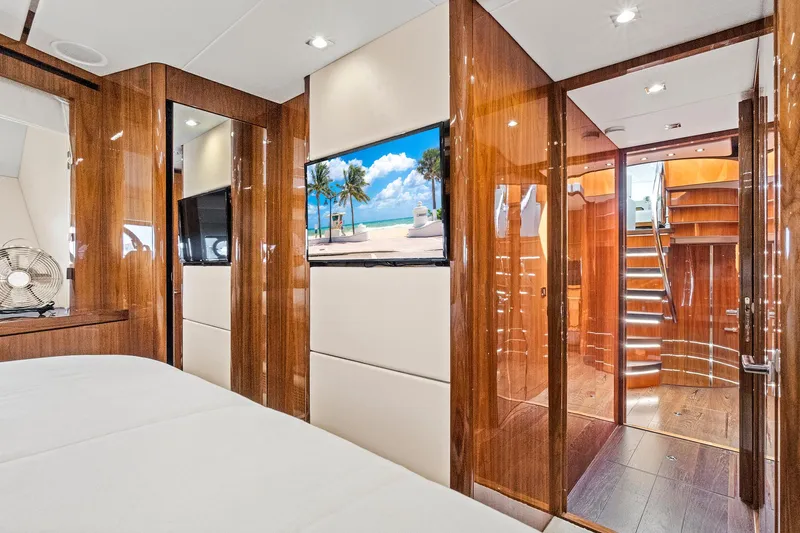Slide: The Image of Sunseeker 68 Sport Yacht 2017 - 50