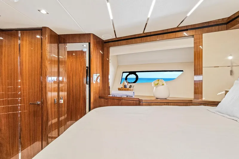 Slide: The Image of Sunseeker 68 Sport Yacht 2017 - 51