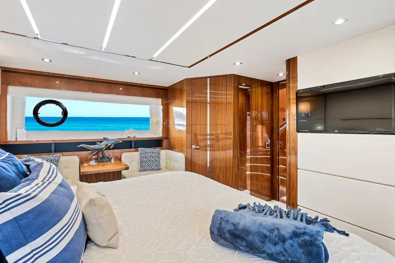 Slide: The Image of Sunseeker 68 Sport Yacht 2017 - 60