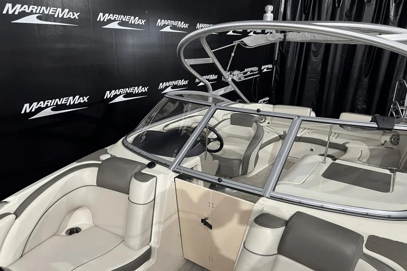 Slide: The Image of Yamaha 242 Limited S 2014 - 24