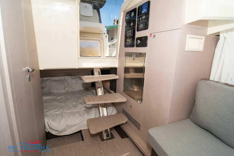 Slide: The Image of Invictus GT320S 2024 - 54