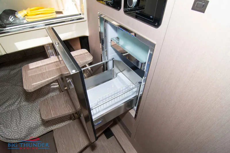 Slide: The Image of Invictus GT320S 2024 - 55