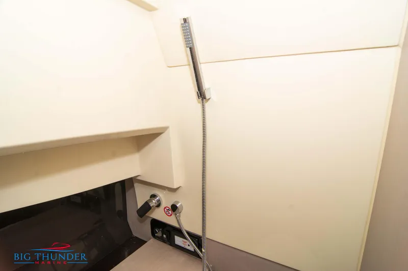 Slide: The Image of Invictus GT320S 2024 - 60