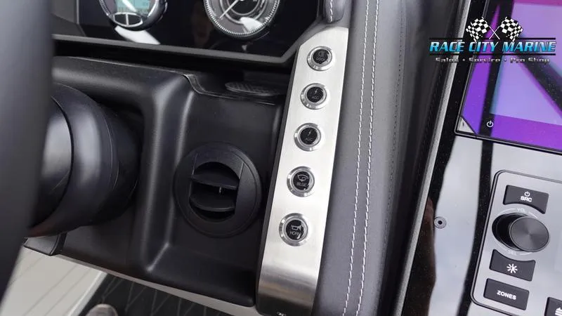 Slide: The Image of Barletta L23QCSS - 12