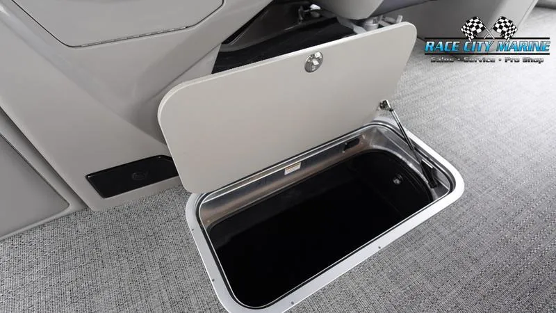 Slide: The Image of Barletta L23QCSS - 48