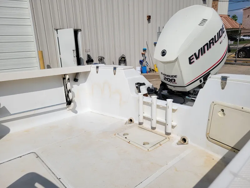 Slide: The Image of Key West 2020 Dual Console 2000 boat with Evinrude 200 HP outboard motor. - 6