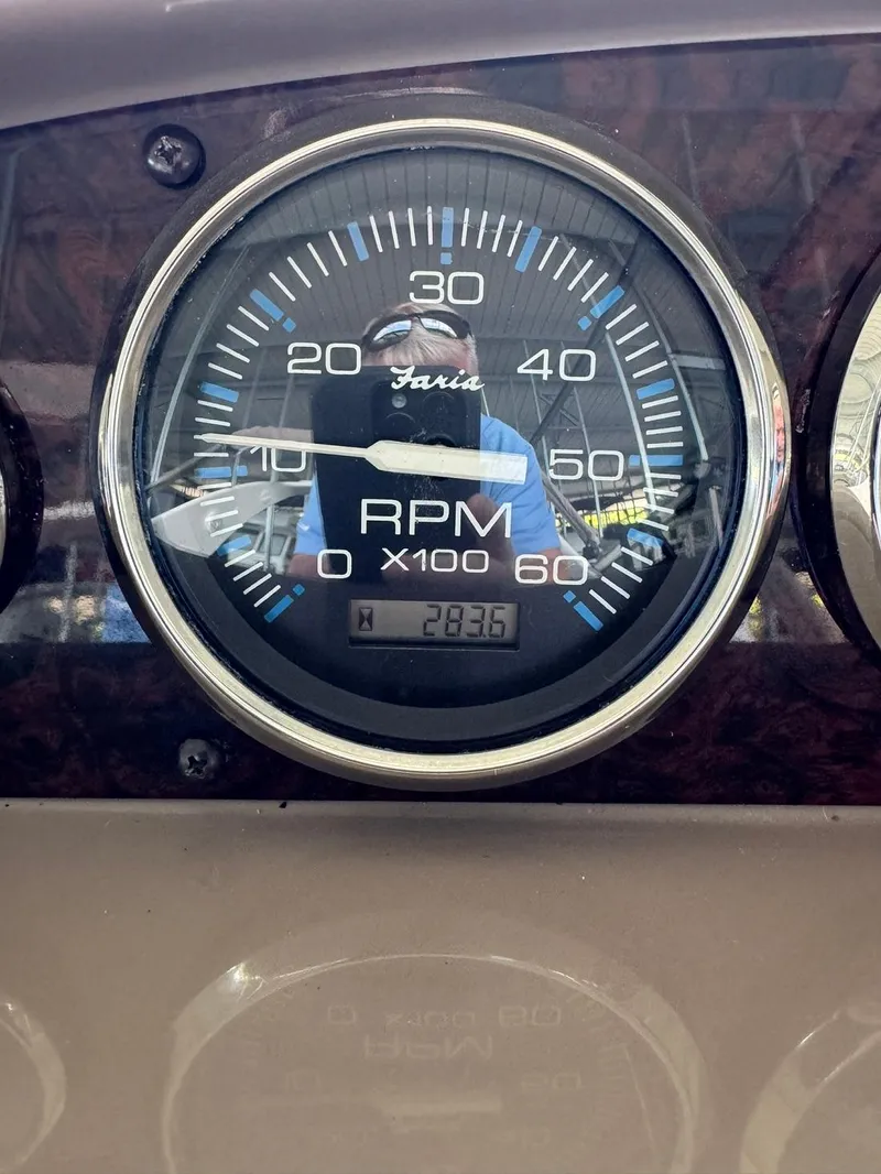 Slide: The Image of Regal Commodore 3260 2004 - 55