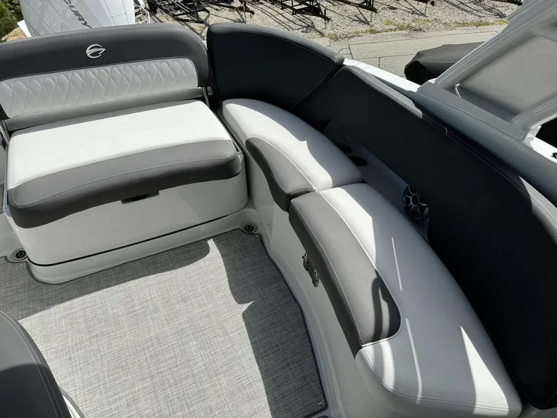 Slide: The Image of Crownline Boats 290 XSS 2024 - 18