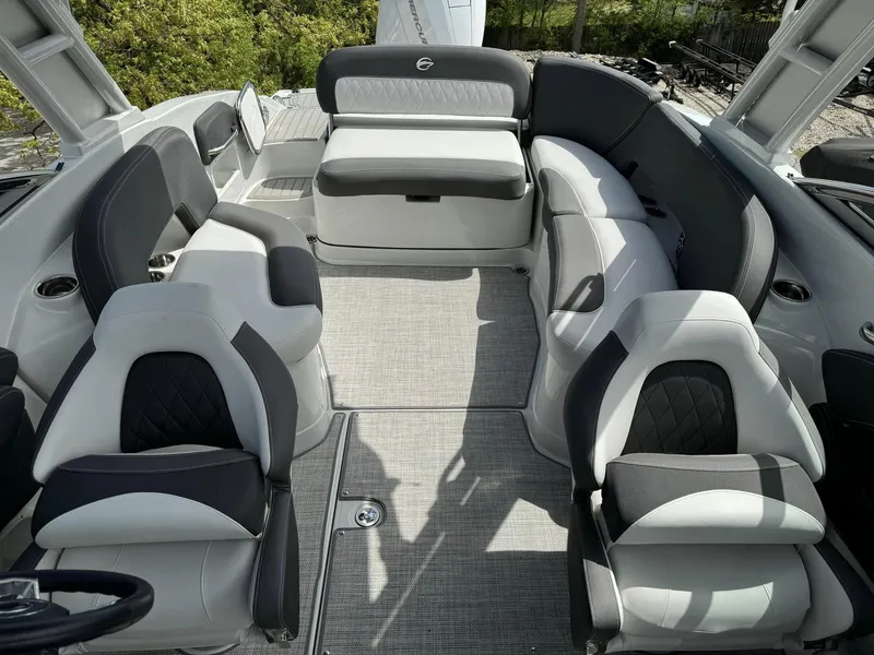 Slide: The Image of Crownline Boats 290 XSS 2024 - 3