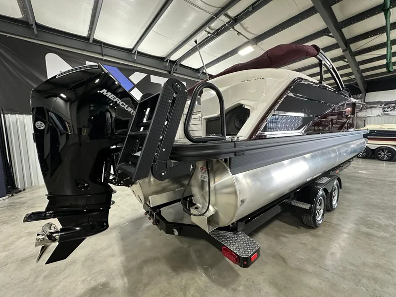 Slide: The Image of Bennington 23RX 2024 - 8