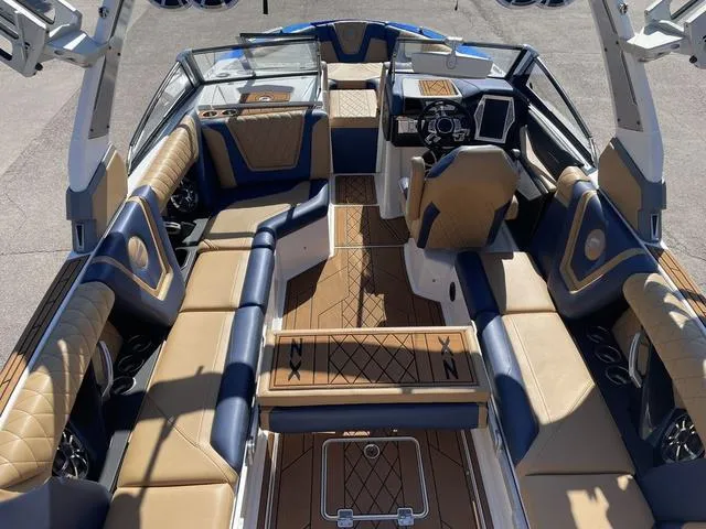 Slide: The Image of Tigé RZX5 2019 - 12