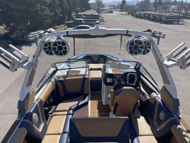 Slide: The Image of Tigé RZX5 2019 - 14