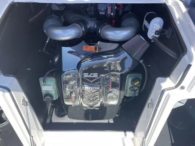 Slide: The Image of Tigé RZX5 2019 - 16