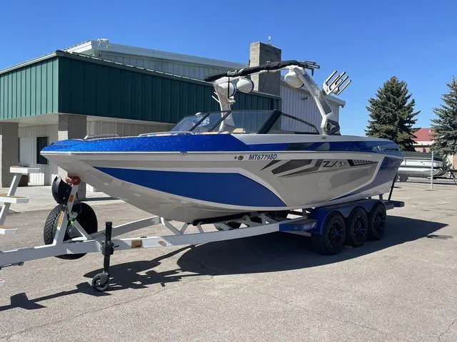 Slide: The Image of Tigé RZX5 2019 - 8