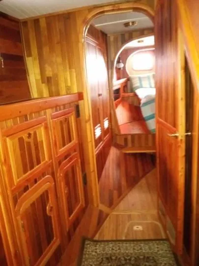 Slide: The Image of Passageway aft - 15