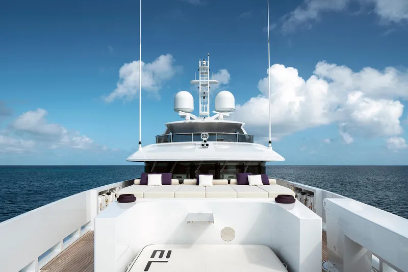 Slide: The Image of 164' Heesen 2021 (ELA) Sundeck - 24