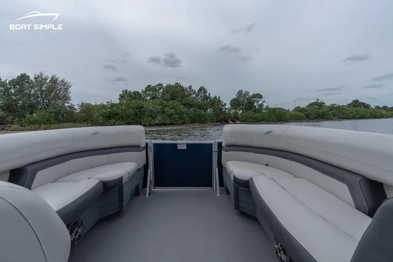 Slide: The Image of Interior Bow - 4