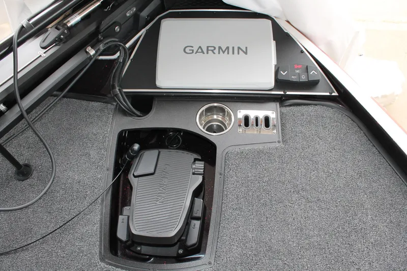 Slide: The Image of Ranger Z520R Ranger Cup Equipped 2024 - 22