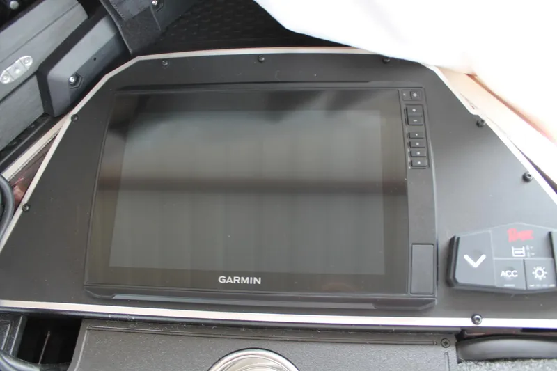 Slide: The Image of Ranger Z520R Ranger Cup Equipped 2024 - 8