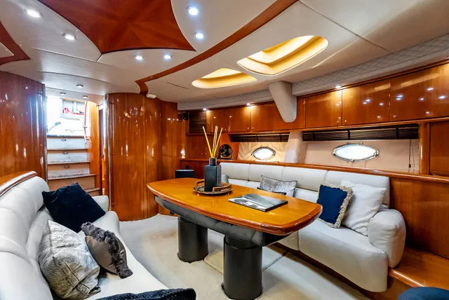 Slide: The Image of Sunseeker Predator 75 2002 - 45