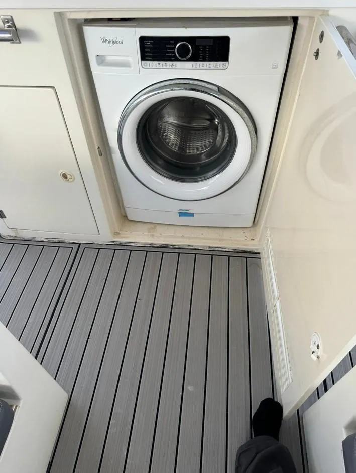 Slide: The Image of Tarquin Trader 58 2004 - 12