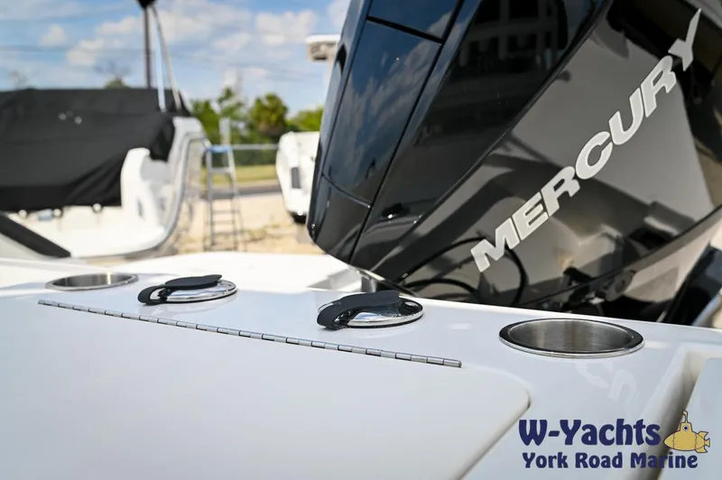 Slide: The Image of 2024 Bayliner Trophy T22CC boat with Mercury engine at W-Yachts York Road Marine. - 25