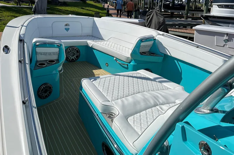 Slide: The Image of Nor-Tech 390 Sport Center Console 2020 - 86