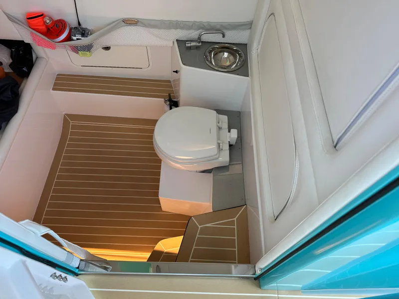 Slide: The Image of Nor-Tech 390 Sport Center Console 2020 - 92