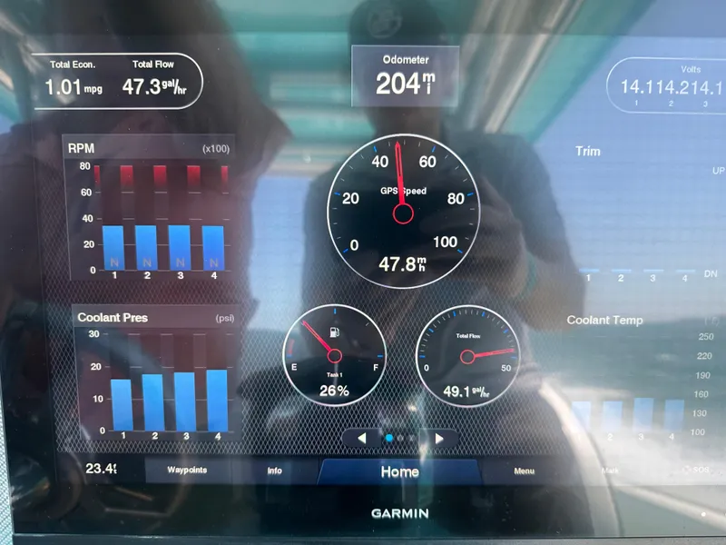 Slide: The Image of Nor-Tech 390 Sport Center Console 2020 - 94
