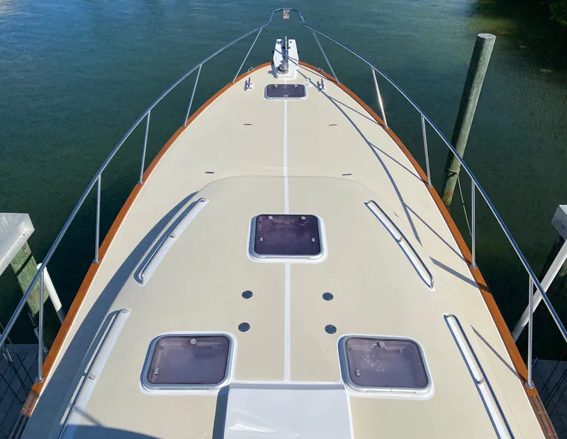 Slide: The Image of Deck view of 2000 Little Harbor 42 Whisper Jet yacht. - 16