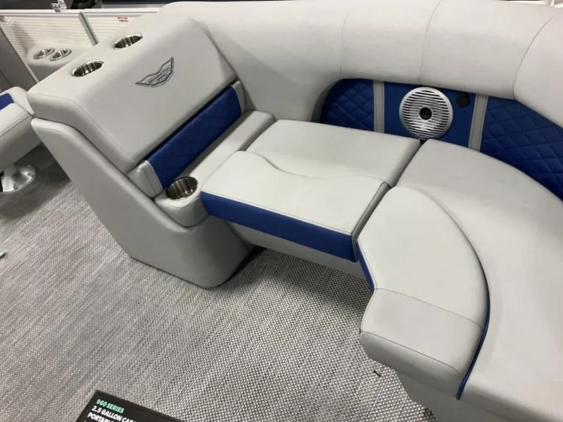 Slide: The Image of Bennington 22 LSR SPS Tri-Toon Package 2024 - 3