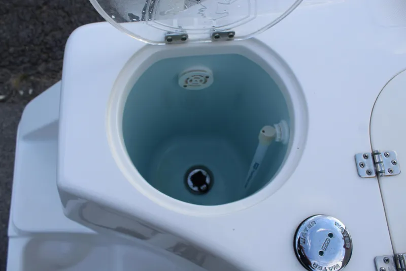 Slide: The Image of Livewell on a 2018 Century 24 Resorter boat. - 25