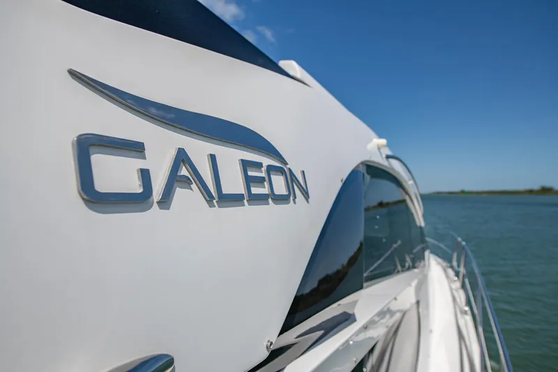 Slide: The Image of Galeon 560 Sky 2020 - 64