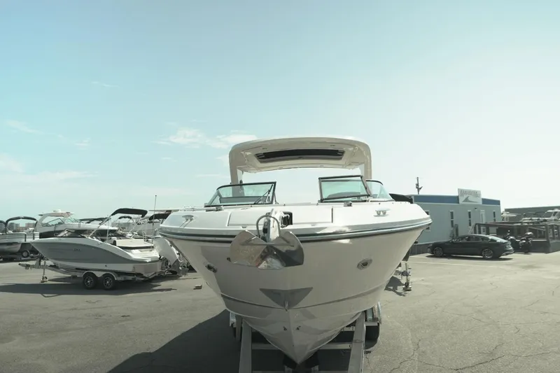 Slide: The Image of Sea Ray SLX 310 Outboard 2025 - 2