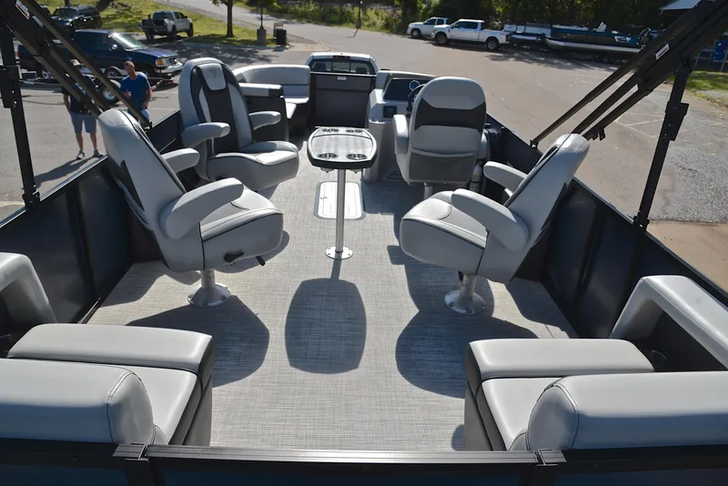 Slide: The Image of 2023 Viaggio L22Q pontoon boat with spacious seating and modern design. - 18