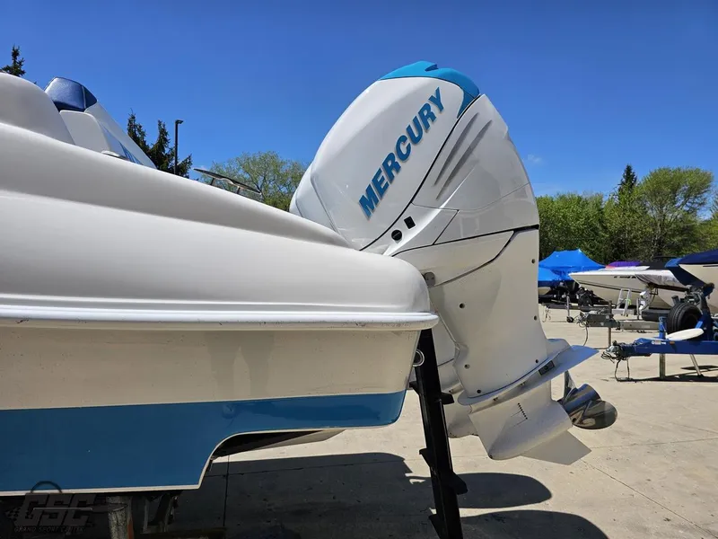 Slide: The Image of 2014 Deep Impact 36 Open boat with Mercury outboard engine. - 15