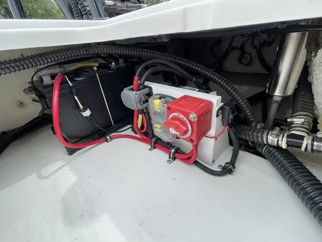 Slide: The Image of Spyder FX19TRC 2024 - 15