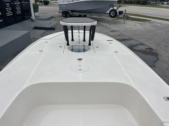 Slide: The Image of Spyder FX19TRC 2024 - 5