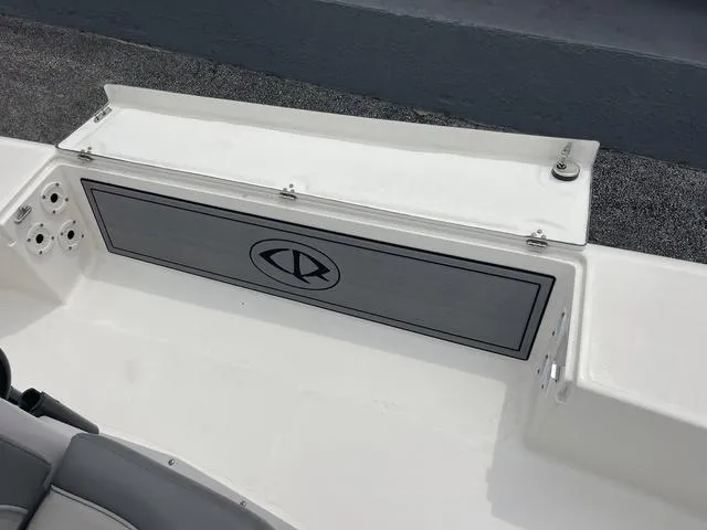 Slide: The Image of Spyder FX19TRC 2024 - 9