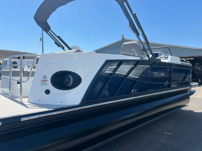 Slide: The Image of 2024 Sylvan S3 CLZ DH Tritoon boat in stock, side view. - 31