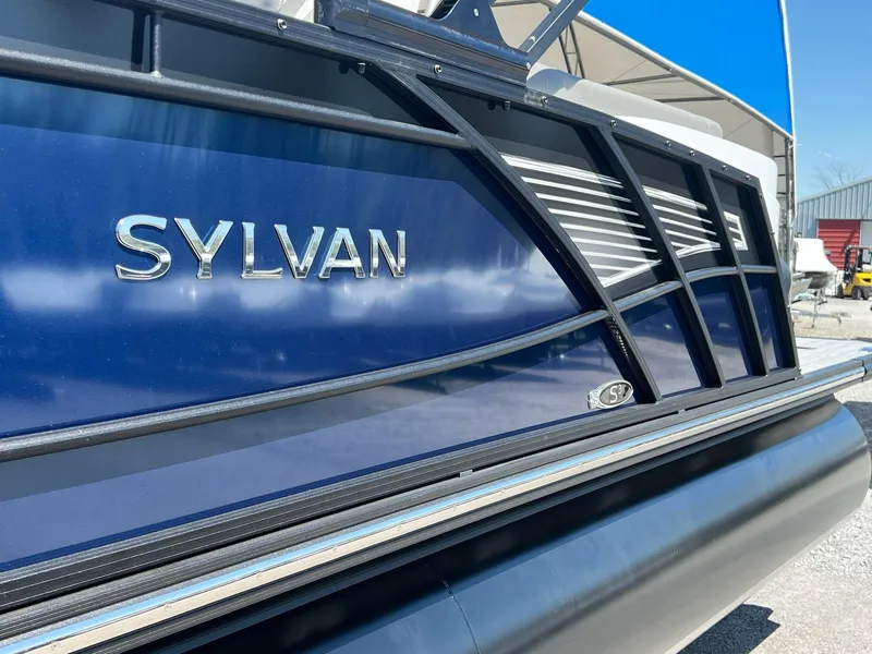 Slide: The Image of 2024 Sylvan S3 CLZ DH Tritoon boat in stock, close-up view. - 32
