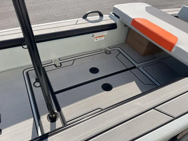 Slide: The Image of Veer Veer V13 2023 - 9