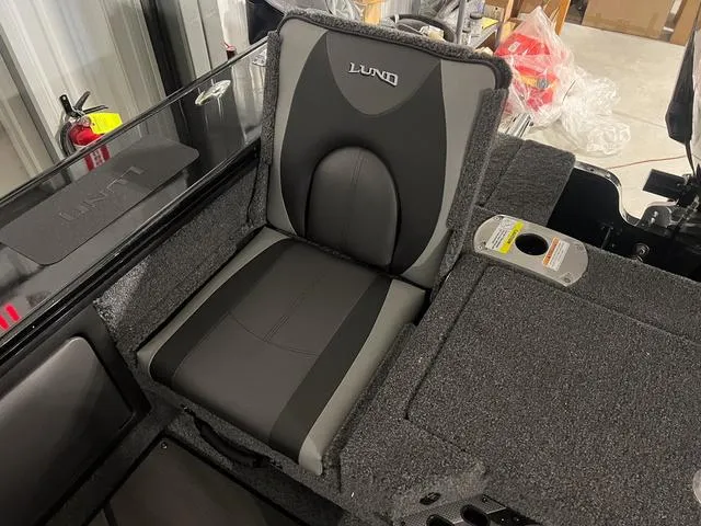 Slide: The Image of Lund 2175 Pro V Sport 2024 - 10