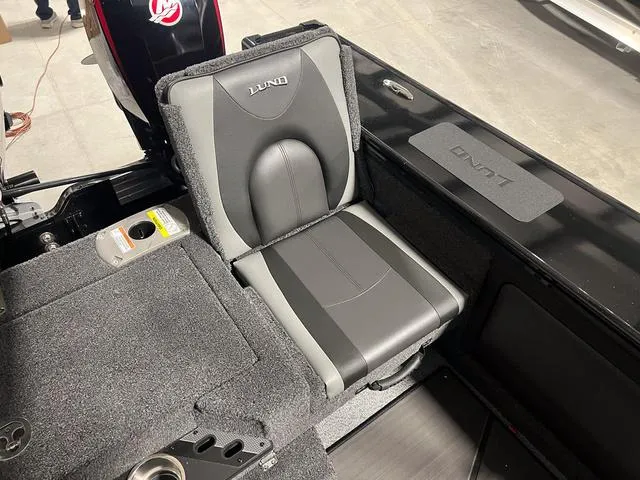 Slide: The Image of Lund 2175 Pro V Sport 2024 - 11