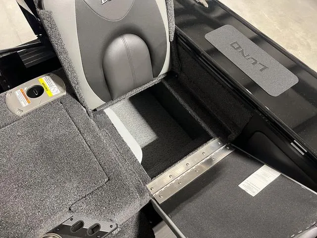 Slide: The Image of Lund 2175 Pro V Sport 2024 - 13