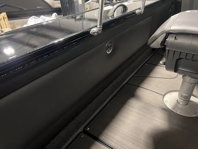 Slide: The Image of Lund 2175 Pro V Sport 2024 - 16