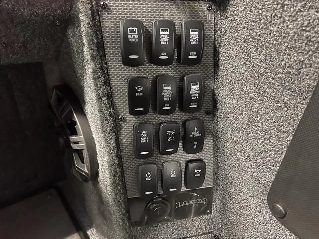 Slide: The Image of Lund 2175 Pro V Sport 2024 - 27