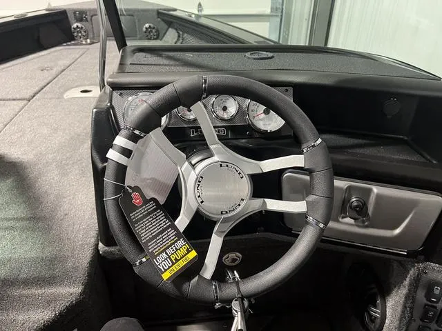 Slide: The Image of Lund 2175 Pro V Sport 2024 - 30